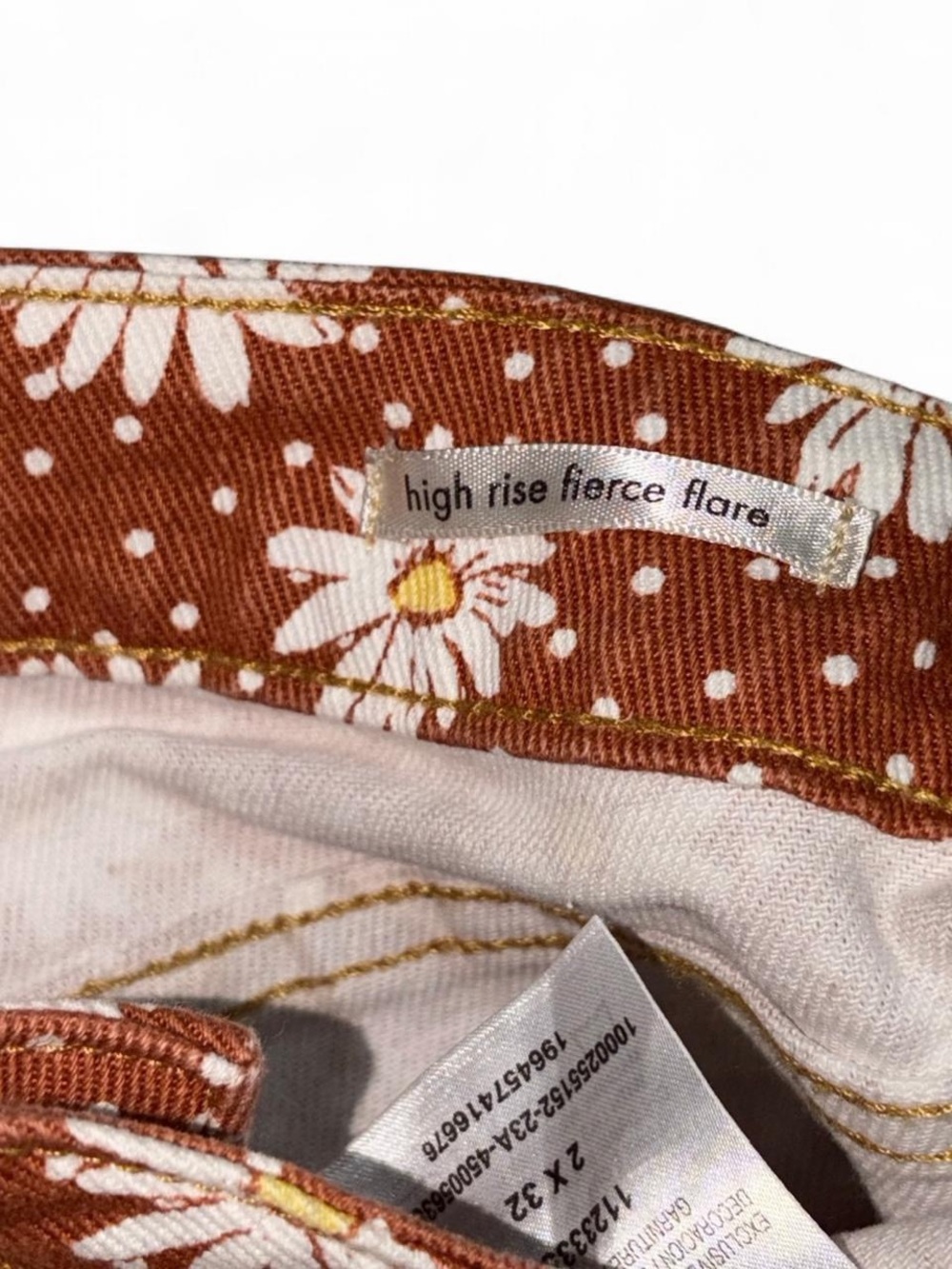 Wrangler Brown Daisy Print Flare Jeans with White & Yellow Floral 2x32 EUC High - Picture 5 of 8